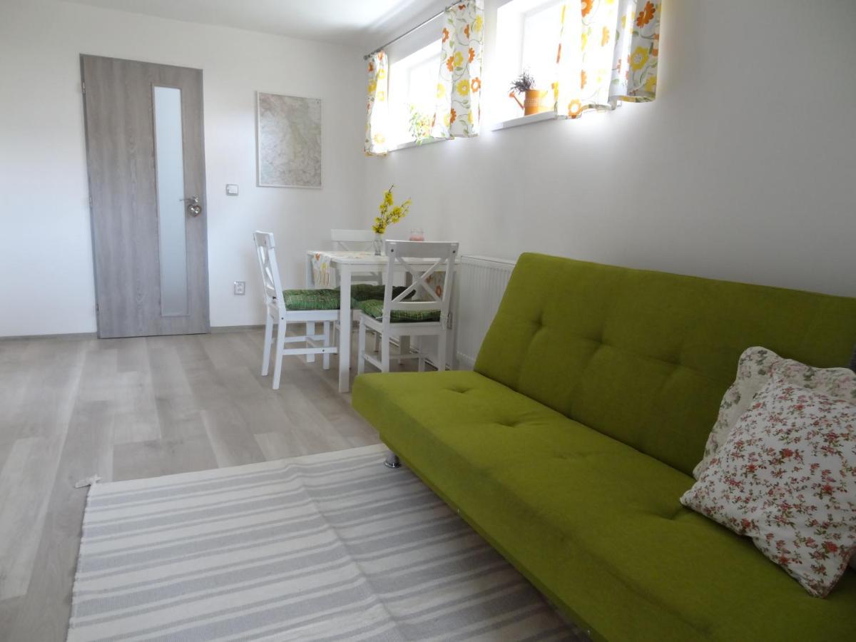 Apartman Karovi Дештне-в-Орлицьких-Горах Екстер'єр фото